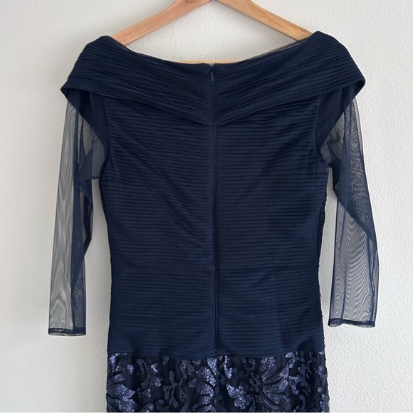 Tadashi Shoji Midnight Blue Sequined Gown Long Sleeve Chiffon Size 6 - Picture 9 of 16